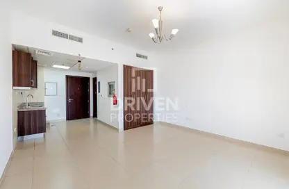 Apartment - 1 Bathroom for sale in Stadium Point - Dubai Sports City - Dubai
