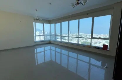 شقة - 3 غرف نوم - 4 حمامات للبيع في برج المهند - المجاز - الشارقة