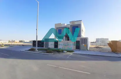 Villa - 4 Bedrooms - 5 Bathrooms for sale in Alreeman - Al Shamkha - Abu Dhabi