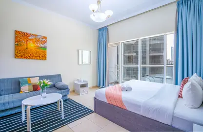 Apartment - Studio - 1 Bathroom for rent in Burj Al Nujoom - Downtown Dubai - Dubai