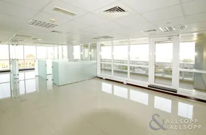 Office Space - Studio for sale in Jumeirah Business Centre 2 - Lake Allure - Jumeirah Lake Towers - Dubai
