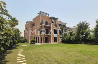 Villa - 5 Bedrooms - 6 Bathrooms for sale in Sur La Mer - La Mer - Jumeirah - Dubai