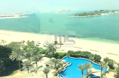 Apartment - 2 Bedrooms - 3 Bathrooms for rent in Al Basri - Shoreline Apartments - Palm Jumeirah - Dubai