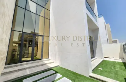 Villa - 5 Bedrooms - 7 Bathrooms for rent in Nad Al Sheba Gardens - Nad Al Sheba 1 - Nad Al Sheba - Dubai