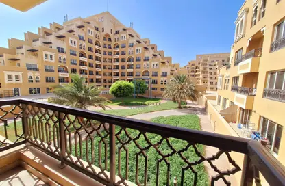 شقة - غرفة نوم - 2 حمامات للايجار في ياقوت - باب البحر - جزيرة المرجان - رأس الخيمة