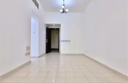 Empty Room image for: Apartment - 2 Bedrooms - 2 Bathrooms for rent in Al Mamzar - Deira - Dubai, Image 1