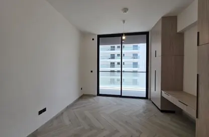 Apartment - Studio - 1 Bathroom for rent in Empire Residence - Jumeirah Village Circle - Dubai