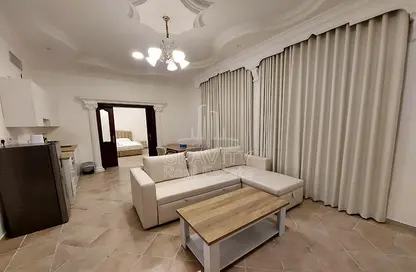 Apartment - 1 Bedroom - 2 Bathrooms for rent in Al Maqtaa Tower 1 - Hadbat Al Zafranah - Muroor Area - Abu Dhabi