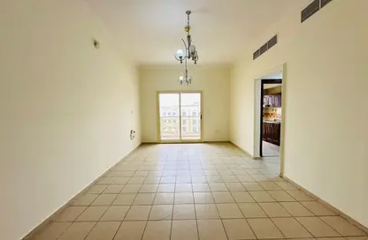 شقة - 2 غرف نوم - 2 حمامات للايجار في الورقاء 1 - الورقاء - دبي