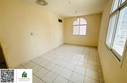 Apartment - 6 Bedrooms - 1 Bathroom for rent in Al Jurf 2 - Al Jurf - Ajman Downtown - Ajman