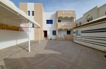فيلا - 3 غرف نوم - 3 حمامات للايجار في الرويكة - المويجي - العين