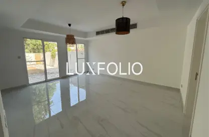 Villa - 3 Bedrooms - 3 Bathrooms for rent in Springs 15 - The Springs - Dubai