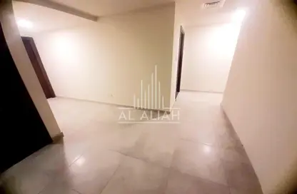Hall / Corridor image for: Apartment - 3 Bedrooms - 3 Bathrooms for rent in Al Falah Tower - Corniche Road - Abu Dhabi, Image 1