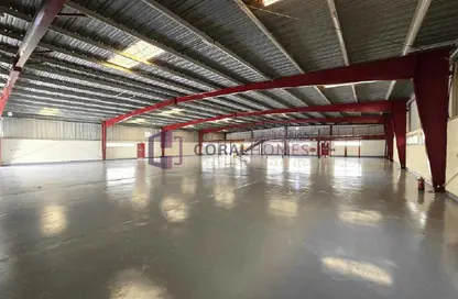 مستودع - استوديو للايجار في الخبيصي - ديرة - دبي