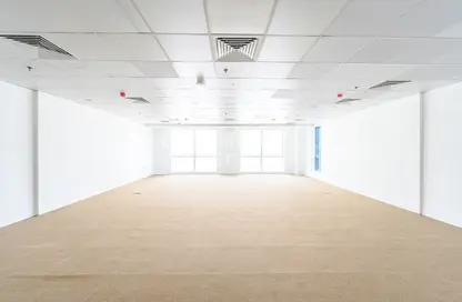 Office Space - Studio for rent in The Regal Tower - Business Bay - Dubai