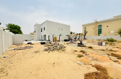 فيلا - 5 غرف نوم - 8 حمامات للايجار في القراين - الشارقة