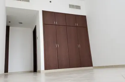 Apartment - 2 Bedrooms - 3 Bathrooms for rent in Al Shafar Tower - Barsha Heights (Tecom) - Dubai