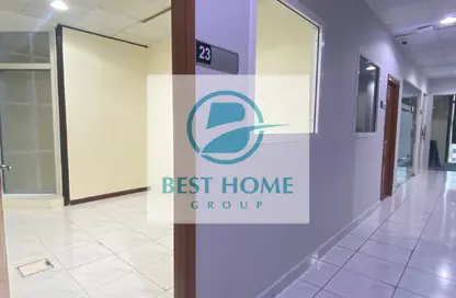 Office Space - Studio - 4 Bathrooms for rent in Cornich Al Khalidiya - Al Khalidiya - Abu Dhabi