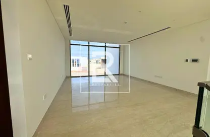 فيلا - 5 غرف نوم - 6 حمامات للايجار في سوق الجبيل - جزيرة الجبيل - أبوظبي