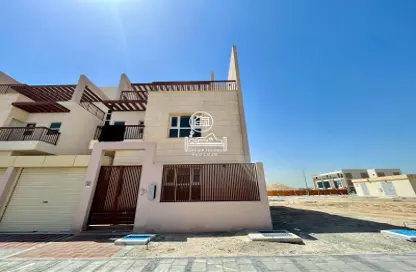 Villa - 3 Bedrooms - 4 Bathrooms for rent in Zayed City (Khalifa City C) - Khalifa City - Abu Dhabi