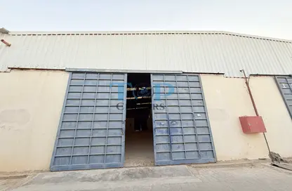 Warehouse - Studio - 1 Bathroom for rent in Wadi AL AIN 1 - Al Noud - Al Ain