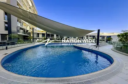 Apartment - Studio - 1 Bathroom for rent in The Gate - Masdar City - Abu Dhabi