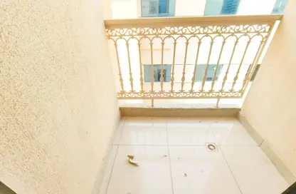 Apartment - 2 Bedrooms - 2 Bathrooms for rent in Al Hafeet Tower 8 - Al Nahda - Sharjah