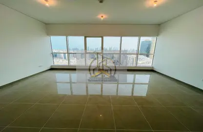 Apartment - 3 Bedrooms - 4 Bathrooms for rent in Airport Road - Abu Dhabi