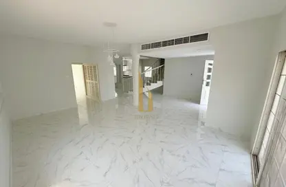 Villa - 4 Bedrooms - 4 Bathrooms for rent in Umm Suqeim 1 Villas - Umm Suqeim 1 - Umm Suqeim - Dubai