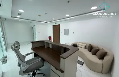 Office Space - Studio - 1 Bathroom for rent in The Burlington - Business Bay - Dubai