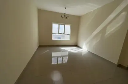 شقة - 2 غرف نوم - 2 حمامات للايجار في بناية أبو شغارة - أبو شغارة - الشارقة شقة - 2 غرف نوم - 2 حمامات للايجار في بناية أبو شغارة - أبو شغارة - الشارقة