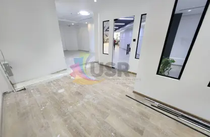 Shop - Studio for rent in Oud Metha - Bur Dubai - Dubai