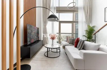 Living Room image for: Apartment - 1 Bedroom - 2 Bathrooms for rent in Liberty House - DIFC - Dubai, Image 1