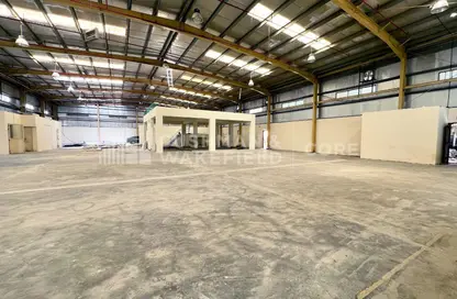 Warehouse - Studio for rent in Dubai Investment Park (DIP) - Dubai