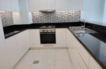 Apartment - 2 Bedrooms - 3 Bathrooms for sale in Paramount Tower Hotel  and  Residences - Business Bay - Dubai