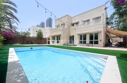 Villa - 5 Bedrooms - 5 Bathrooms for rent in Meadows 2 - Meadows - Dubai