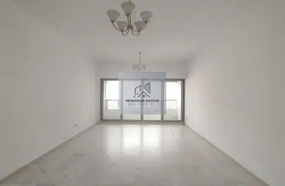 Apartment - 3 Bedrooms - 3 Bathrooms for rent in New Al Taawun Road - Al Taawun - Sharjah