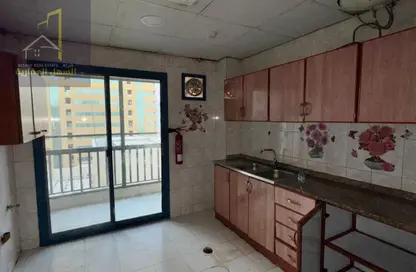 Apartment - 2 Bedrooms - 2 Bathrooms for rent in Al Kaloti Tower - Al Majaz 2 - Al Majaz - Sharjah