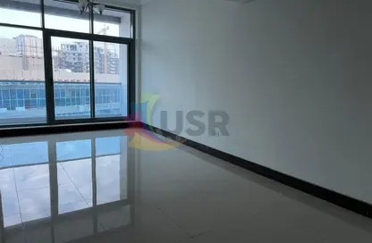 شقة - غرفة نوم - 2 حمامات للايجار في برج ويمبلي - مدينة دبي الرياضية - دبي