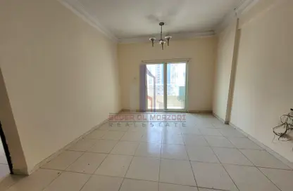 Empty Room image for: Apartment - 1 Bedroom - 1 Bathroom for rent in Lootah Tower - Al Nahda - Sharjah, Image 1