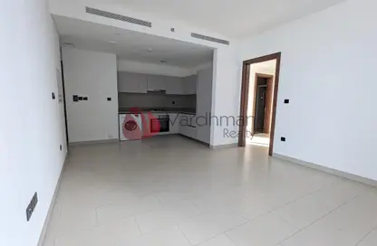 Empty Room image for: Apartment - 2 Bedrooms - 2 Bathrooms for rent in Sobha Creek Vistas Tower A - Sobha Hartland - Mohammed Bin Rashid City - Dubai, Image 1