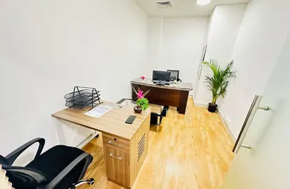 Office Space - Studio - 1 Bathroom for rent in Al Fajer Complex (Bena Complex) - Oud Metha - Bur Dubai - Dubai