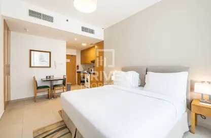 Room / Bedroom image for: Hotel  and  Hotel Apartment - 1 Bathroom for sale in Grand Central Hotel - Barsha Heights (Tecom) - Dubai, Image 1