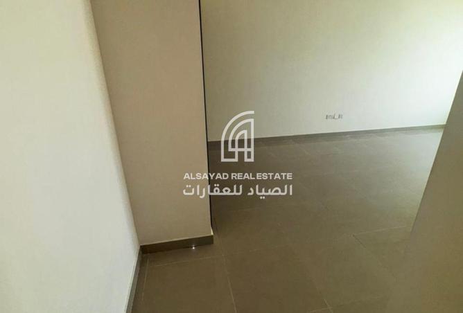 15575002 - Property Image 2