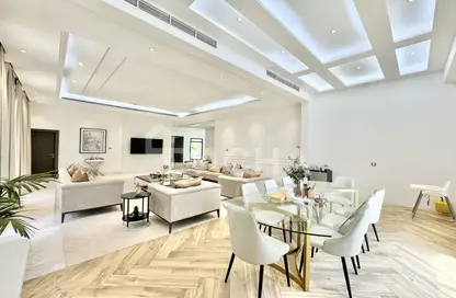 Villa - 4 Bedrooms - 5 Bathrooms for rent in Nad Al Sheba Villas - Nad Al Sheba 3 - Nad Al Sheba - Dubai