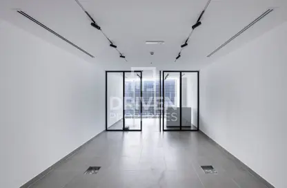 Office Space - Studio for sale in Tamani Art Tower - Business Bay - Dubai