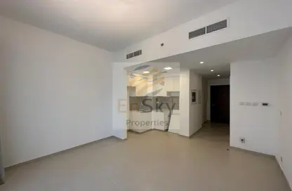Apartment - 1 Bathroom for sale in Zahra Breeze Apartments 3B - Zahra Breeze Apartments - Town Square - Dubai