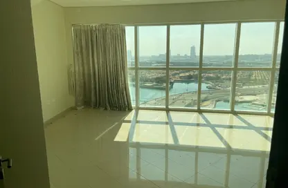 Apartment - 2 Bedrooms - 3 Bathrooms for rent in RAK Tower - Marina Square - Al Reem Island - Abu Dhabi