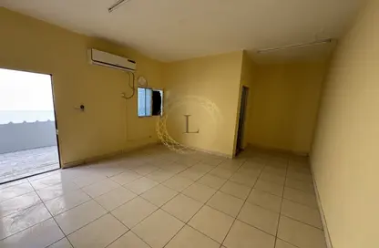 سكن الموظفين - استوديو - 1 حمام للايجار في وادي العين 1 - النود - العين