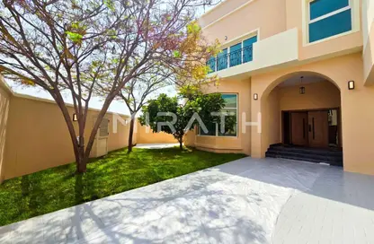 Villa - 5 Bedrooms - 6 Bathrooms for rent in Jumeirah 3 Villas - Jumeirah 3 - Jumeirah - Dubai